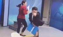 凉鞋抖音新闻爆料,凉鞋品牌涉嫌虚假宣传，消费者权益引关注